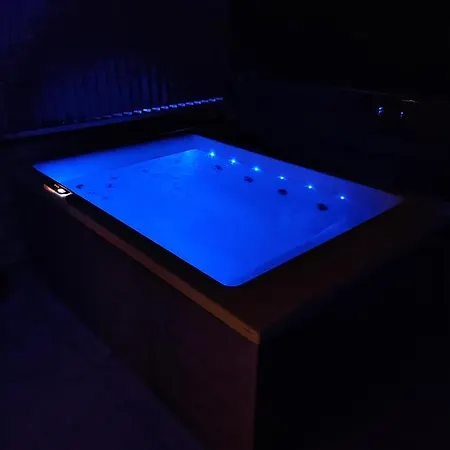L A Boutique With Private Hot Tub Διαμέρισμα