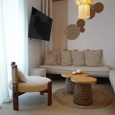 L A Boutique With Private Hot Tub * Καλαθάς