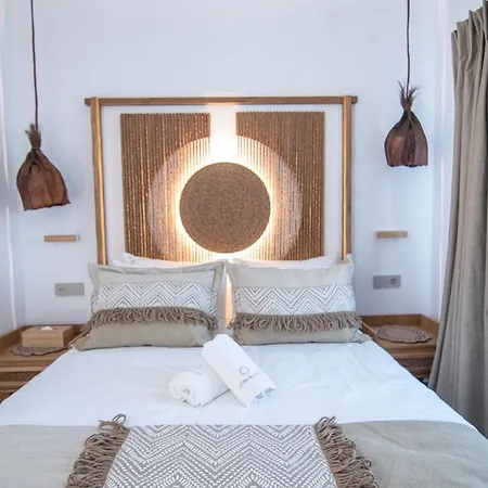 L A Boutique With Private Hot Tub *